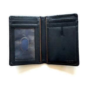 Tumi Black Leather Men's Bifold Wallet